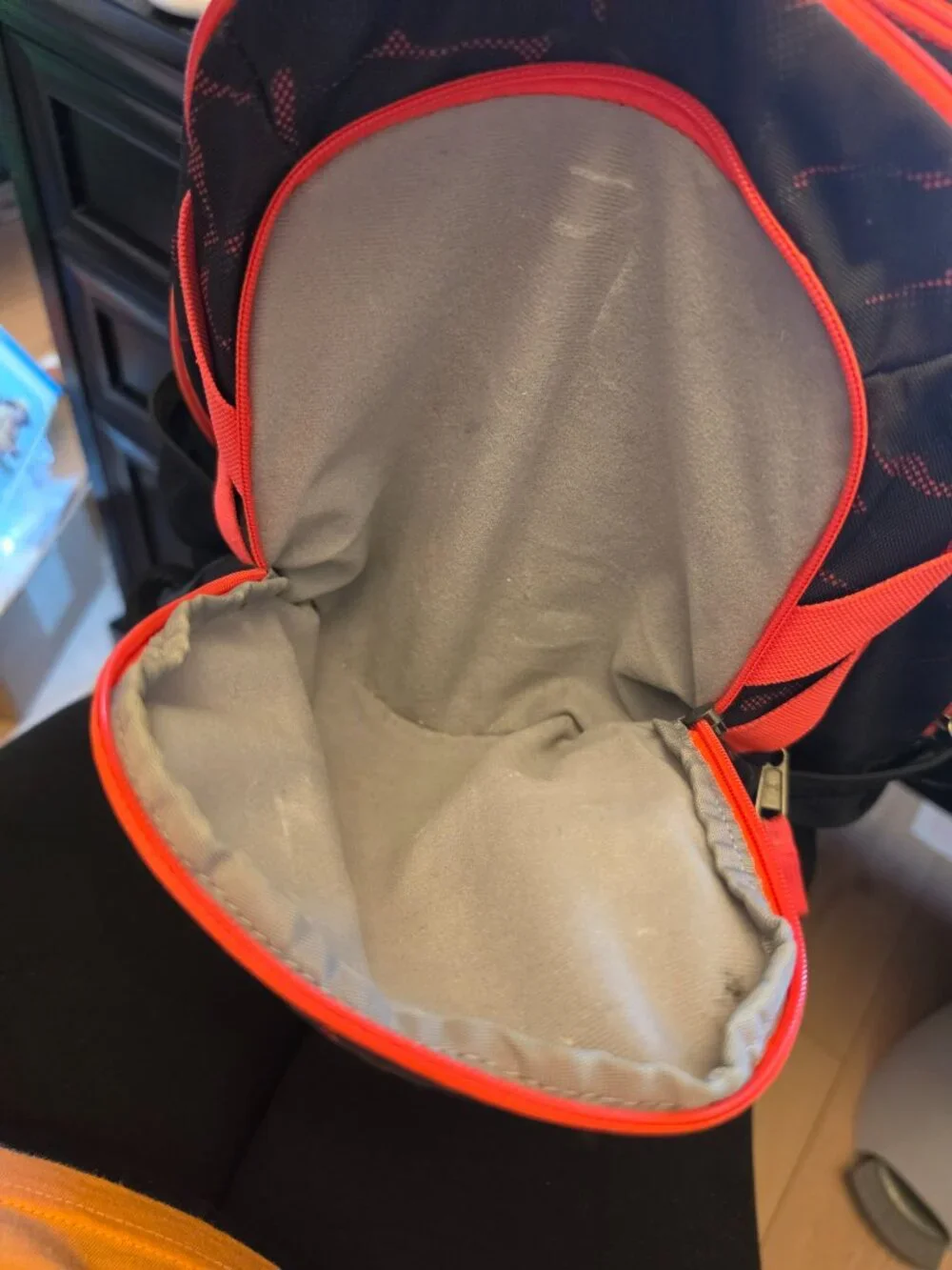 UNDER ARMOUR STORM BACKPACK-WATER RESISTANT MATERIAL PADDED STRAPS-UNISEX Laptop